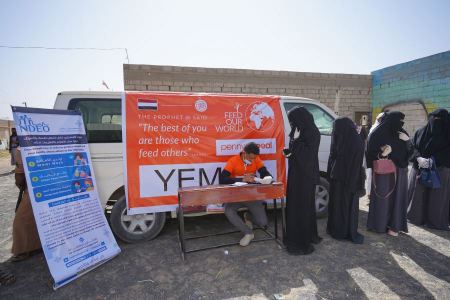 منظمة نبض وبدعم من منظمة بيني أبيل توزع (117) سلة غذائية في مدينة مأرب